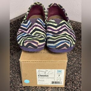 Toms Classics Purple Chevron Print Womens Size 7